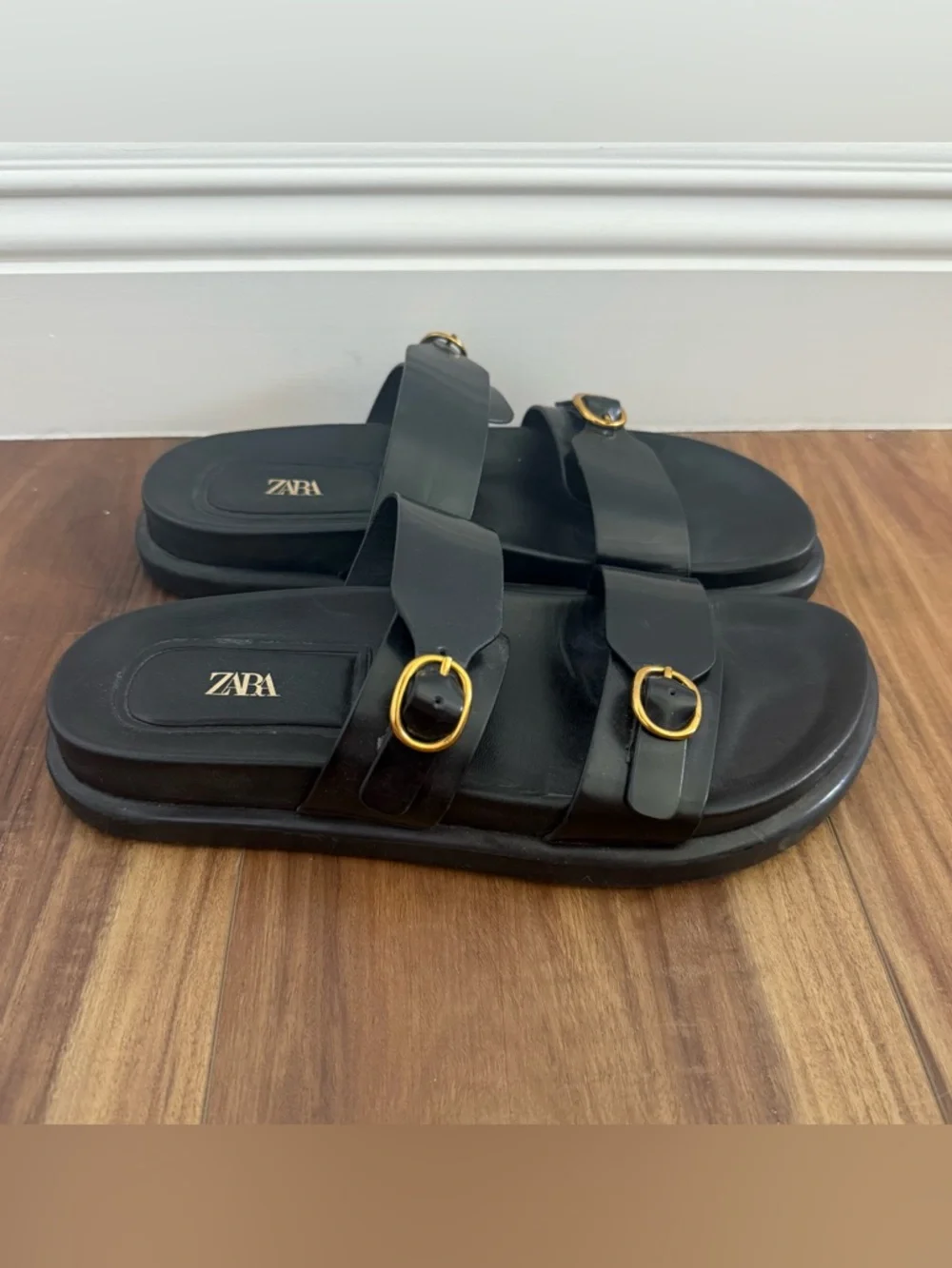 Zara Black Leather Double-Strap Buckle Sandals Size 37 US 6.5/7 - Worn Once - Picture 4 of 7